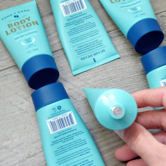 NWT Hand In Hand Body Lotion Mini Sea Salt Sweet Mint Eucalyptus, 2 Fl Oz - Picture 4 of 10